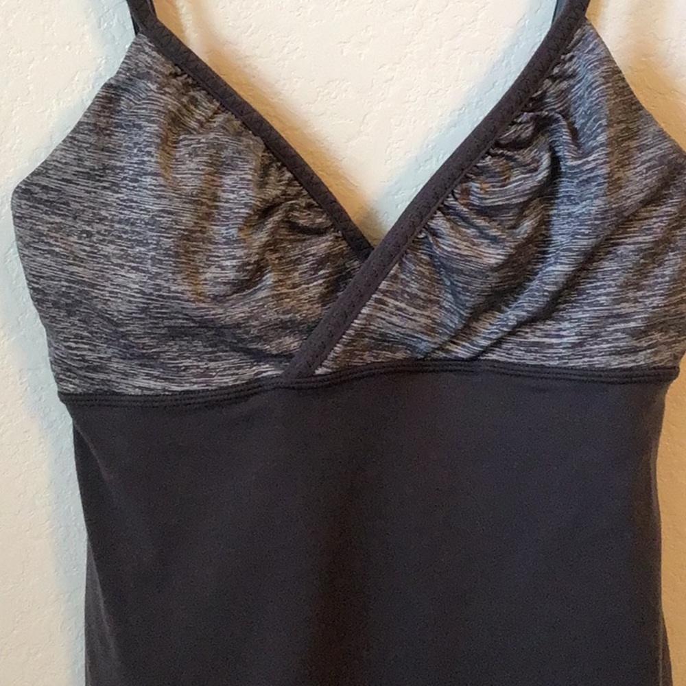 Lululemon Gray Tank Size 6